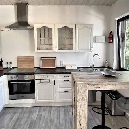 Traumaussicht Kamin Balkon Burgblick 65 Zoll Tv Netflix Sky Joyn Lindenplatz Apartment