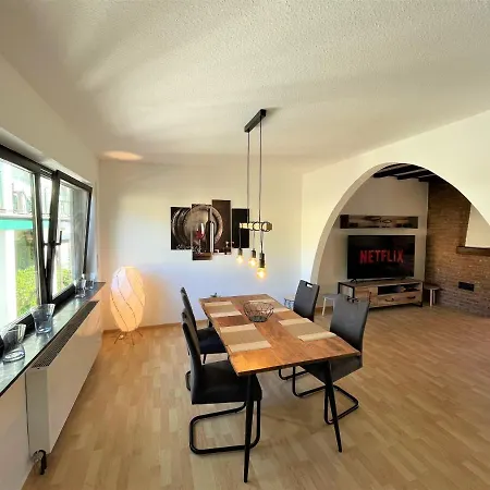 Apartment Traumaussicht Kamin Balkon Burgblick 65 Zoll Tv Netflix Sky Joyn Lindenplatz *