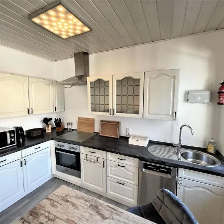 Traumaussicht Kamin Balkon Burgblick 65 Zoll Tv Netflix Waipu Lindenplatz