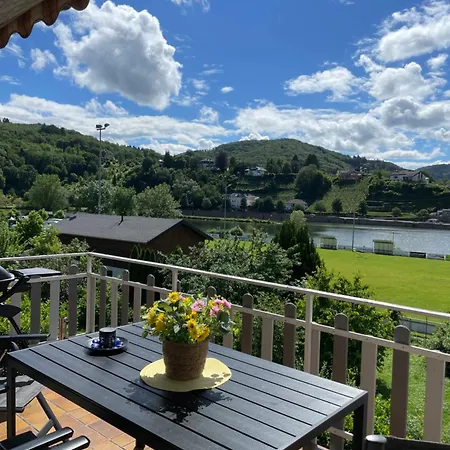 Traumaussicht Moselblick Kamin Balkon Burgblick 65 Zoll Tv Waipu Lindenplatz Bullay