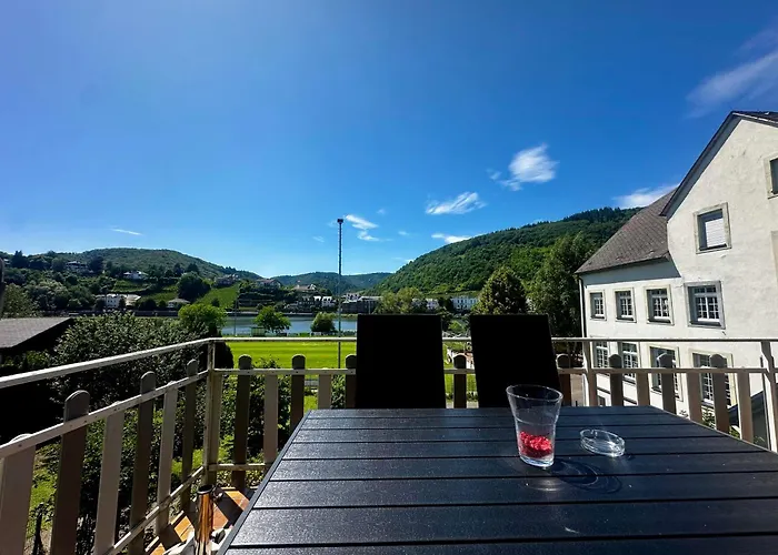 Traumaussicht Moselblick Kamin Balkon Burgblick 65 Zoll Tv Waipu Lindenplatz Буллай