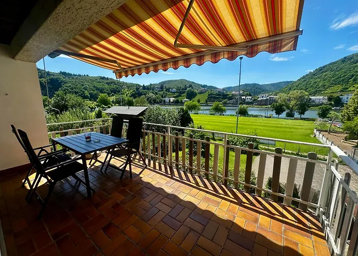 Апартаменты Traumaussicht Moselblick Kamin Balkon Burgblick 65 Zoll Tv Waipu Lindenplatz *