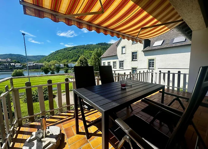 Traumaussicht Moselblick Kamin Balkon Burgblick 65 Zoll Tv Waipu Lindenplatz Апартаменты Буллай